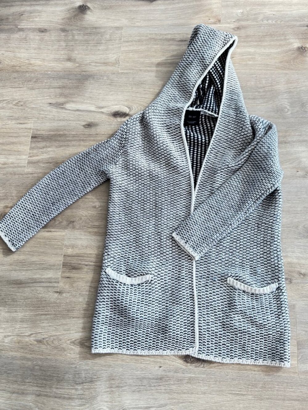 GSX Knit Black & Cream Marled Hooded Long Cardigan - Women's M